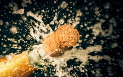 À quelle vitesse saute un bouchon de champagne ?