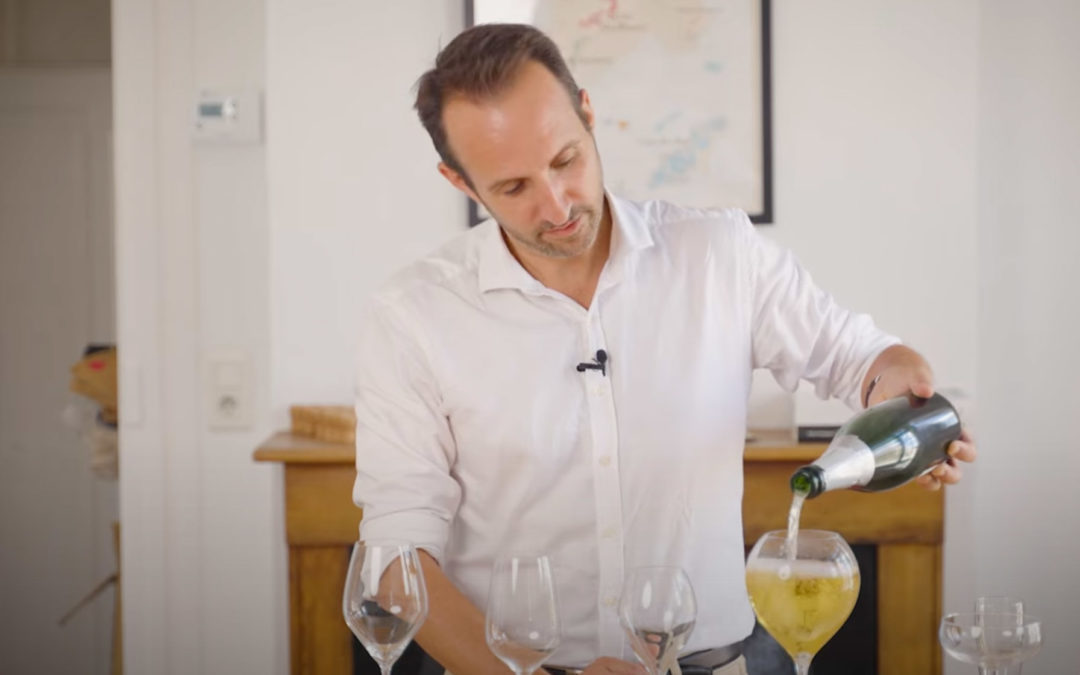 Comment servir le champagne ? (guide complet pour un service parfait)